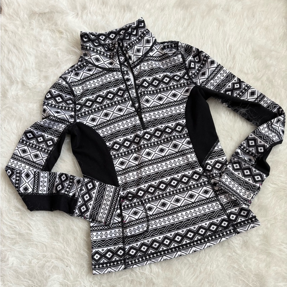 Zella Black and White Patterned Turtleneck Sweater - Picture 1 of 2